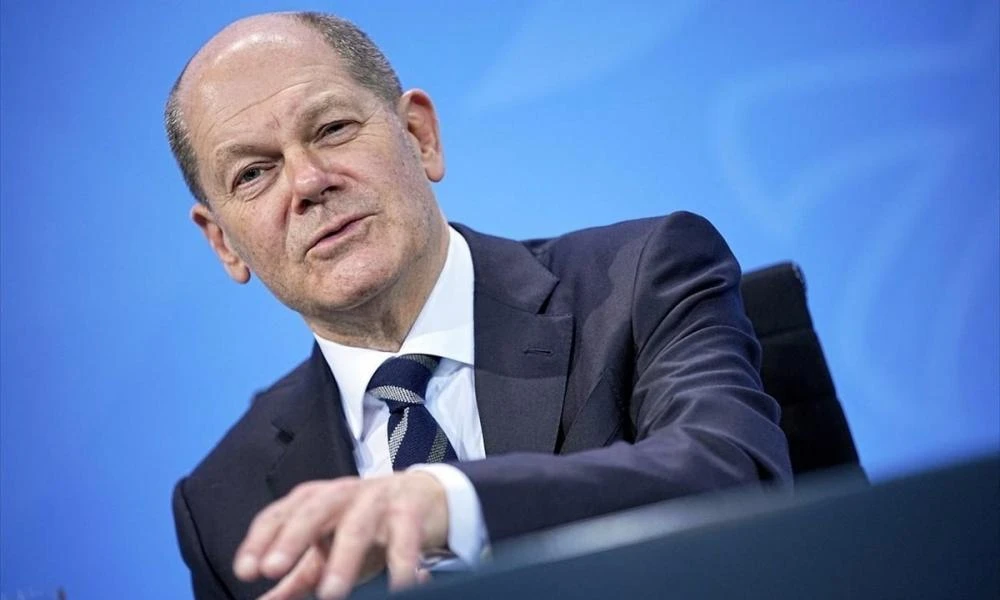 Σολτς: "Ελπίζω το κόμμα της Λεπέν να μην κερδίσει στις εκλογές"